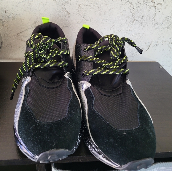 NWOT Steve Madden Ridge Sneakers - Picture 2 of 6